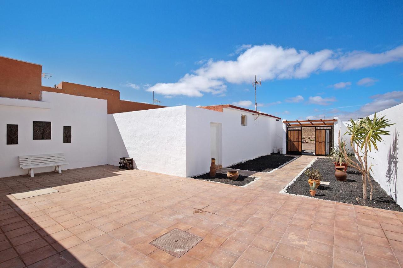 Casa Vieja Villa Puerto del Rosario  Buitenkant foto